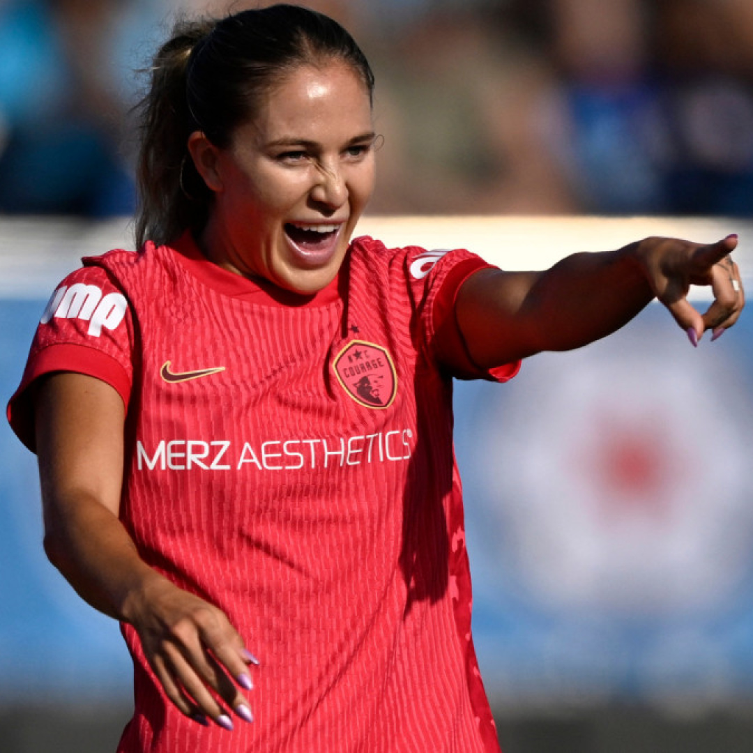 Ashley Sanchez Leads NWSL Team of the Week with Record Hat-Trick