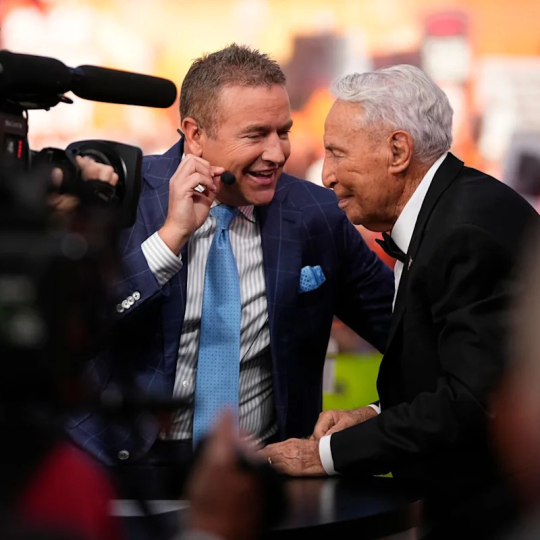 Kirk Herbstreit offers heartfelt update on Lee Corso's health