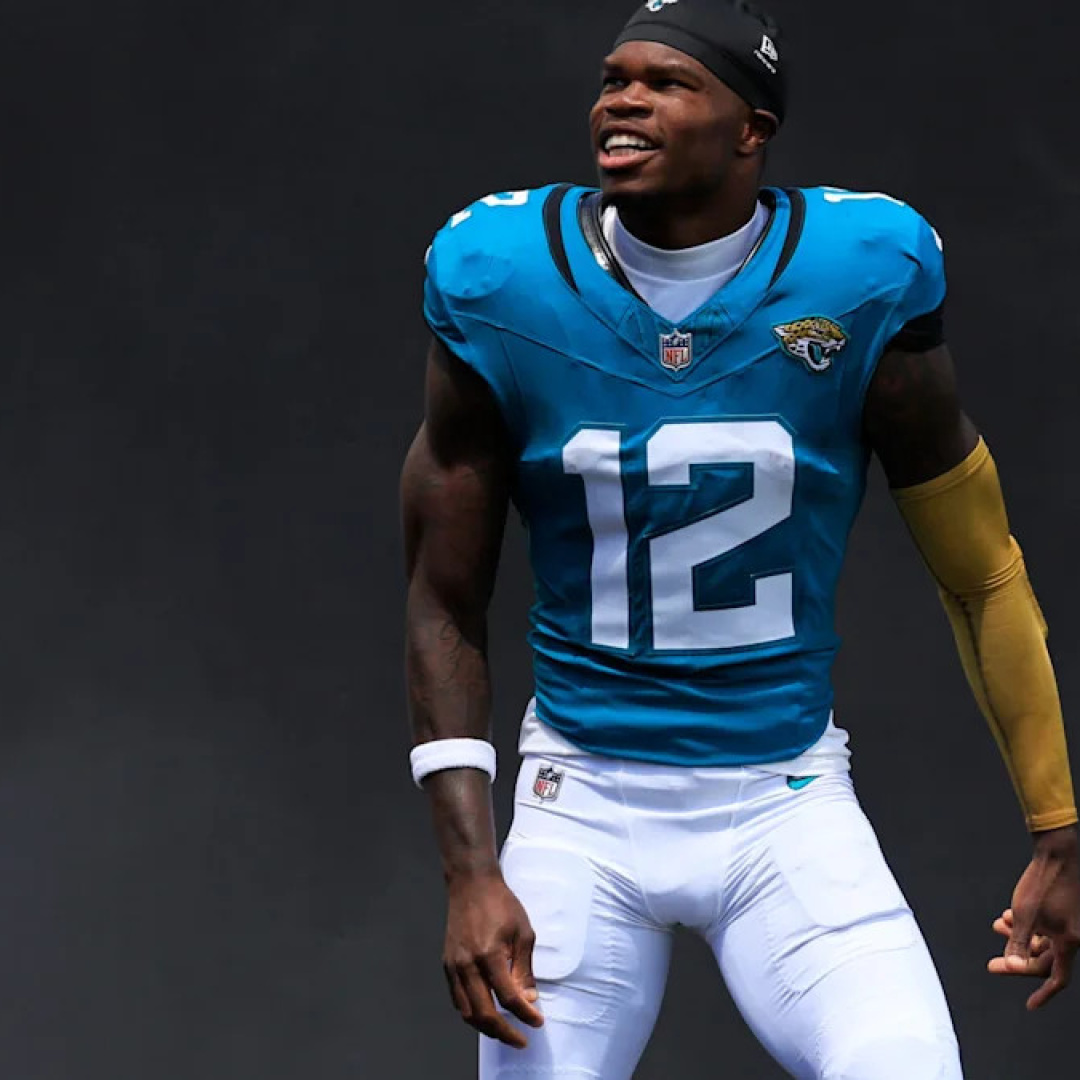 Travis Hunter's First NFL Interception Highlights Drake Maye's Struggles