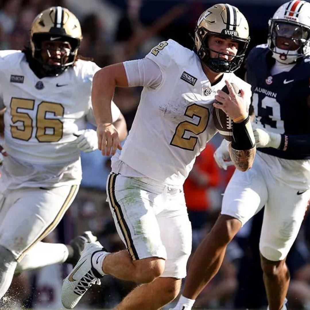 Vanderbilt's Jared Curtis Questionable Ahead of Georgia Showdown