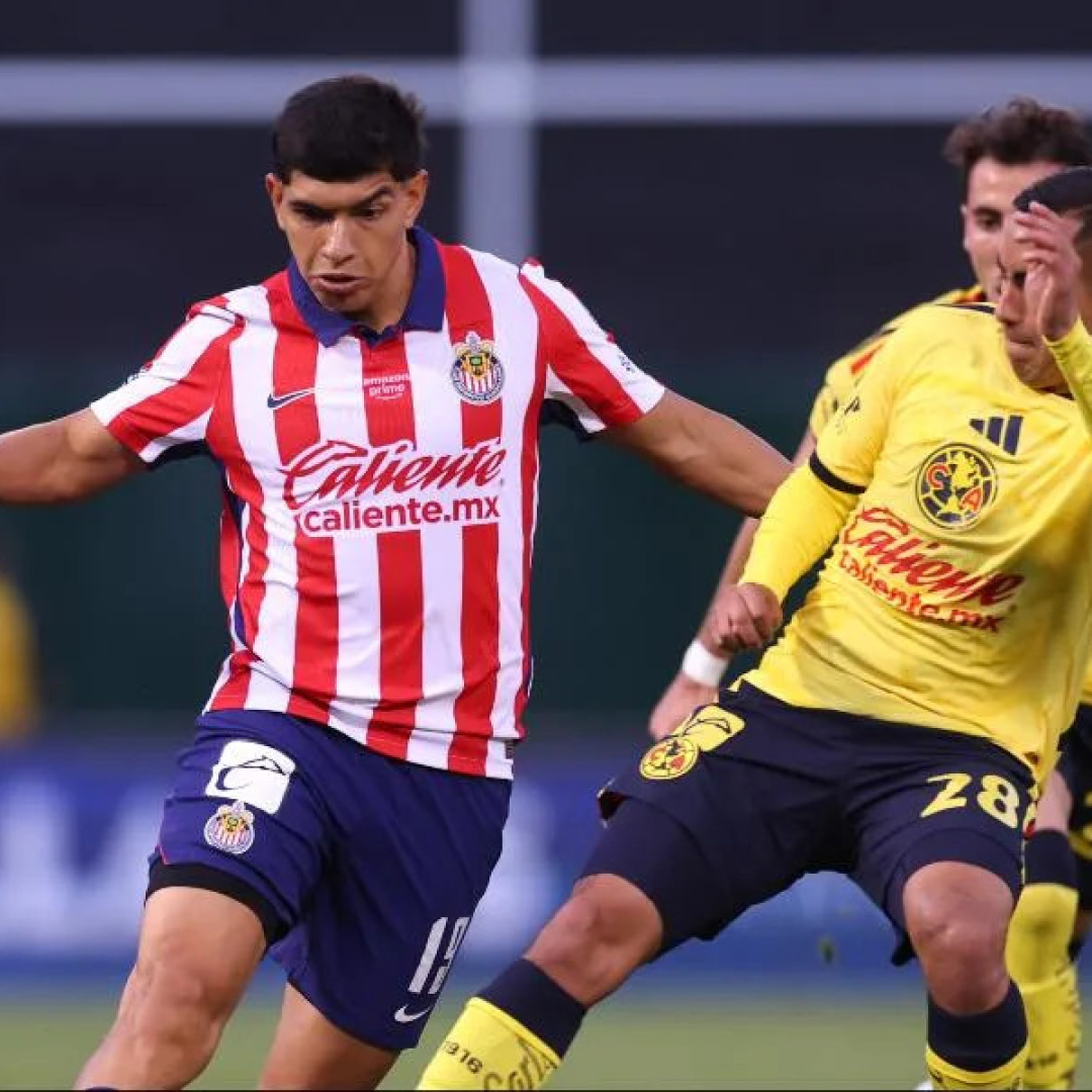 Chivas Triumph Over América in Oakland Clásico Showdown