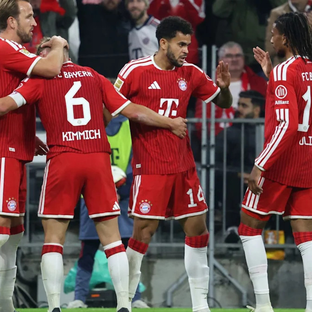 Bayern Munich Dominates RB Leipzig 6-1 with Díaz's Hat-Trick