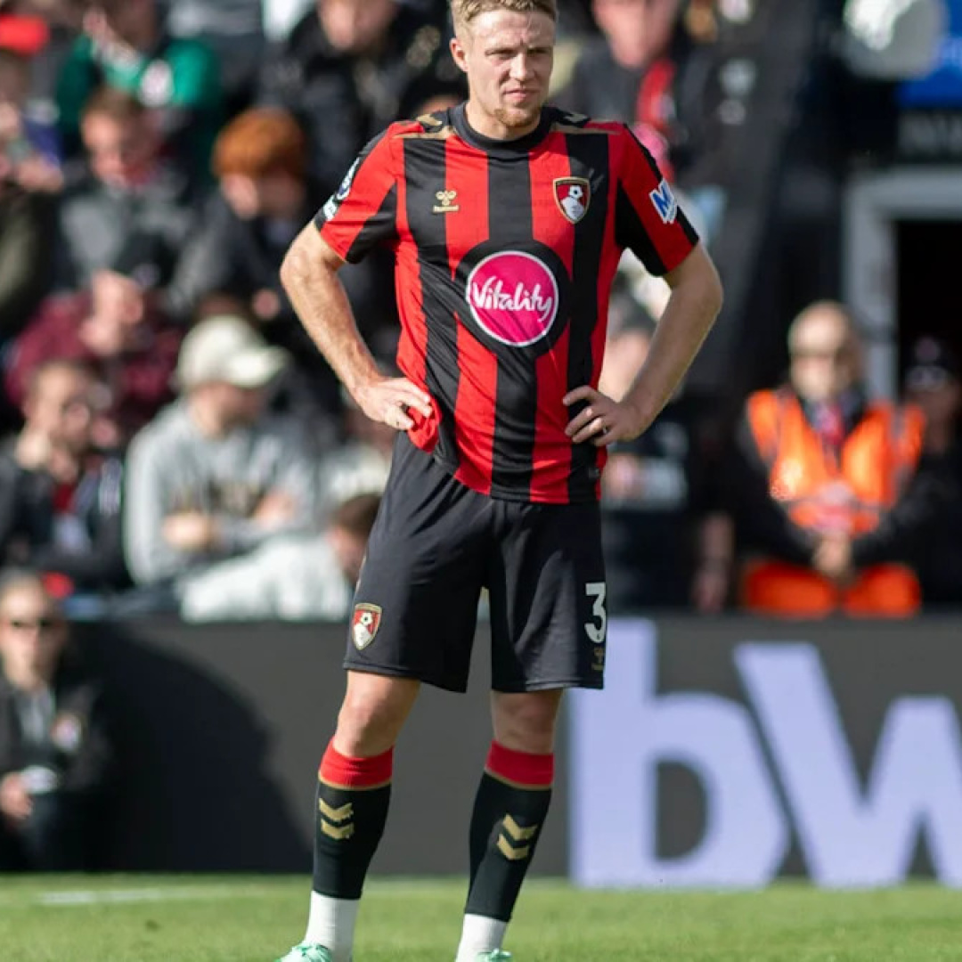 Manchester United's Left-Back Dilemma: Truffert and Hall in Focus